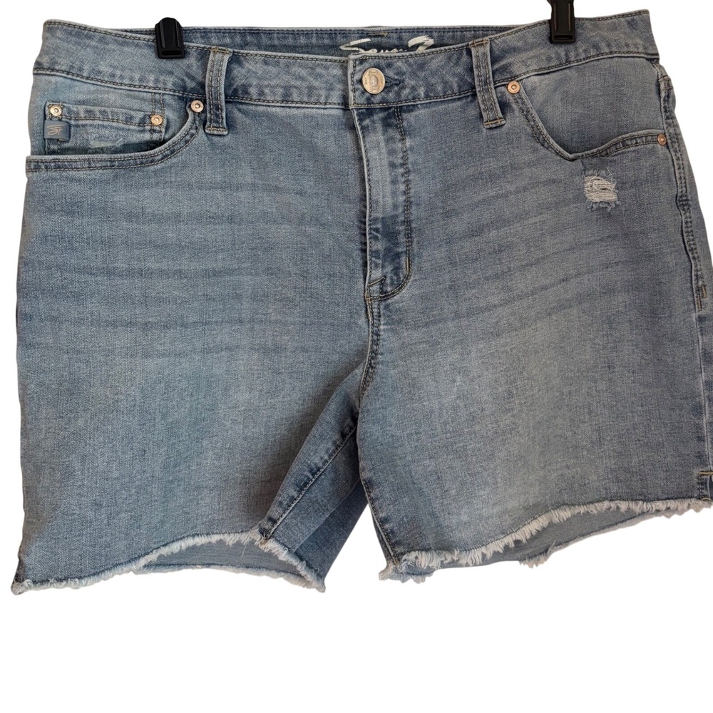 Seven7 Weekend Shorts Women 14 Light Wash Distressed Raw Hem Denim EXCELLENT‎